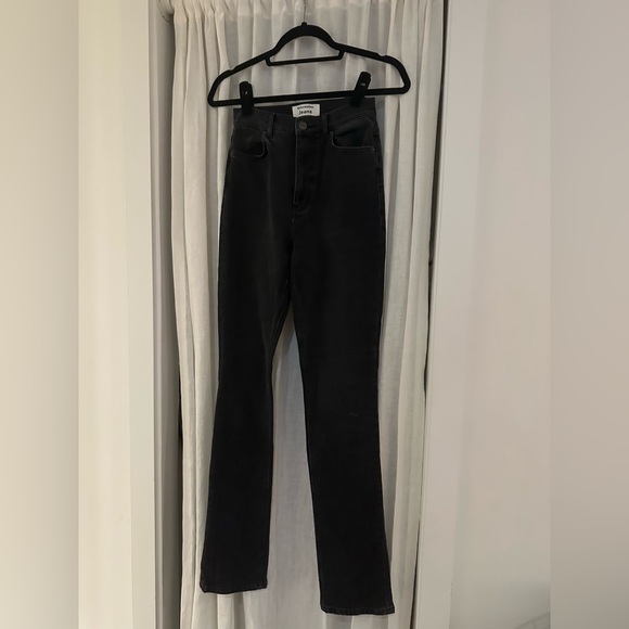 Reformation Camilla Zip Jean - Picture 6 of 8